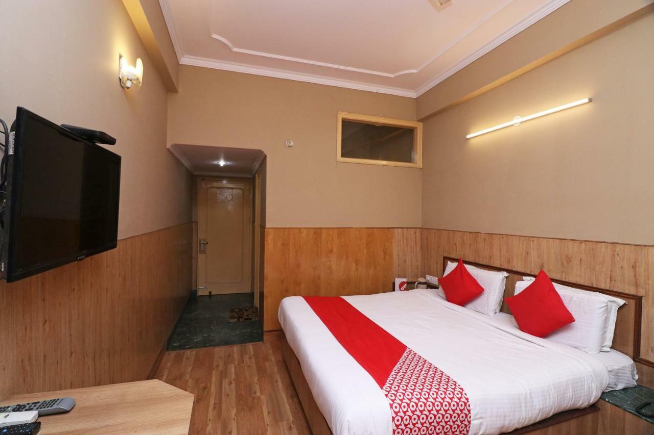 Oyo 22075 Hotel Bali Palace Катра Екстер'єр фото